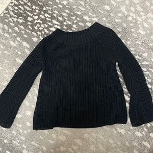 Medium black chunky sweater